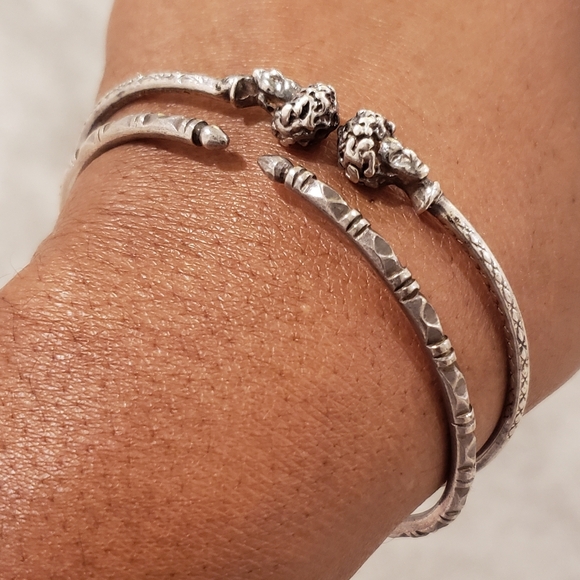 RARE Spear Tip Bangle - Picture 6 of 6